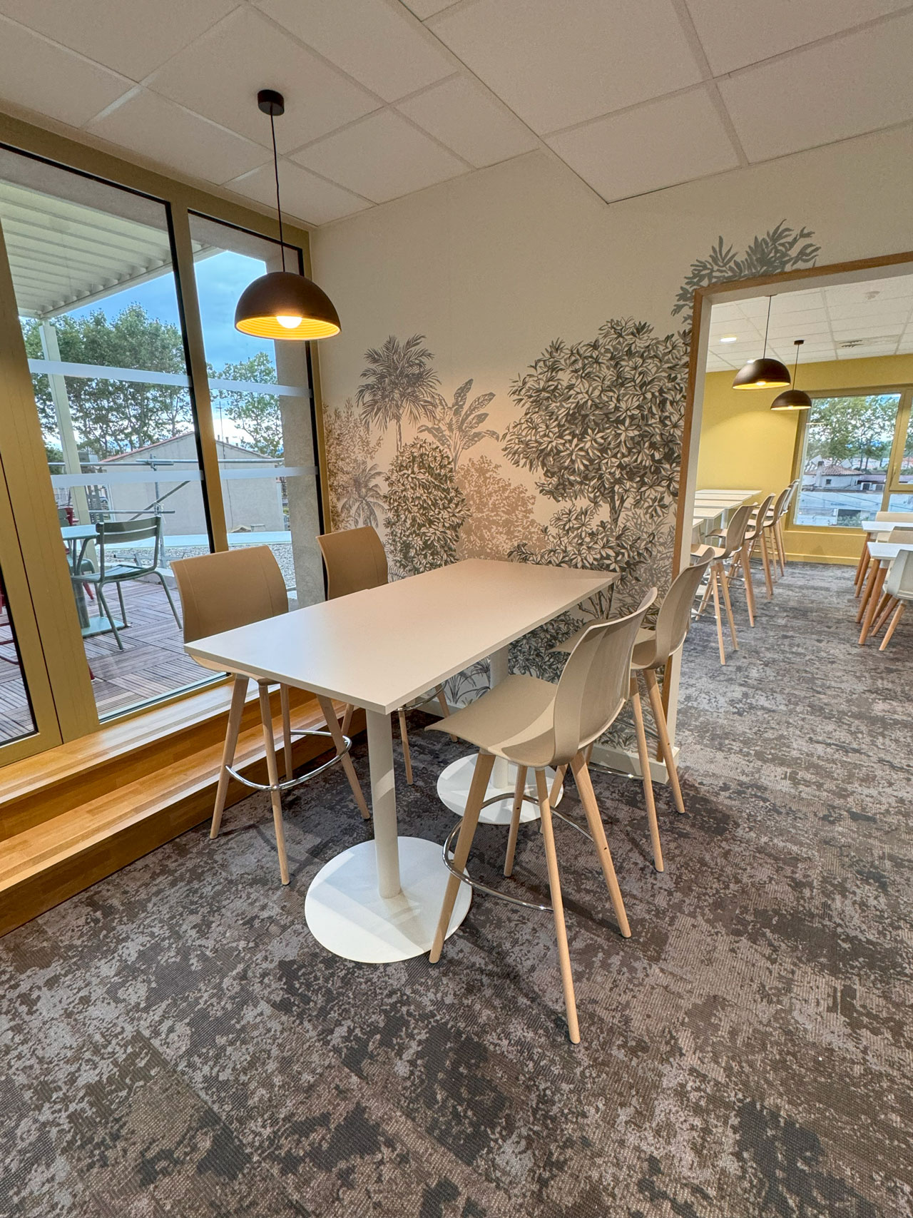 Espaces de travail / Espaces informels / Espaces de réunion - Ouvrir le diaporama