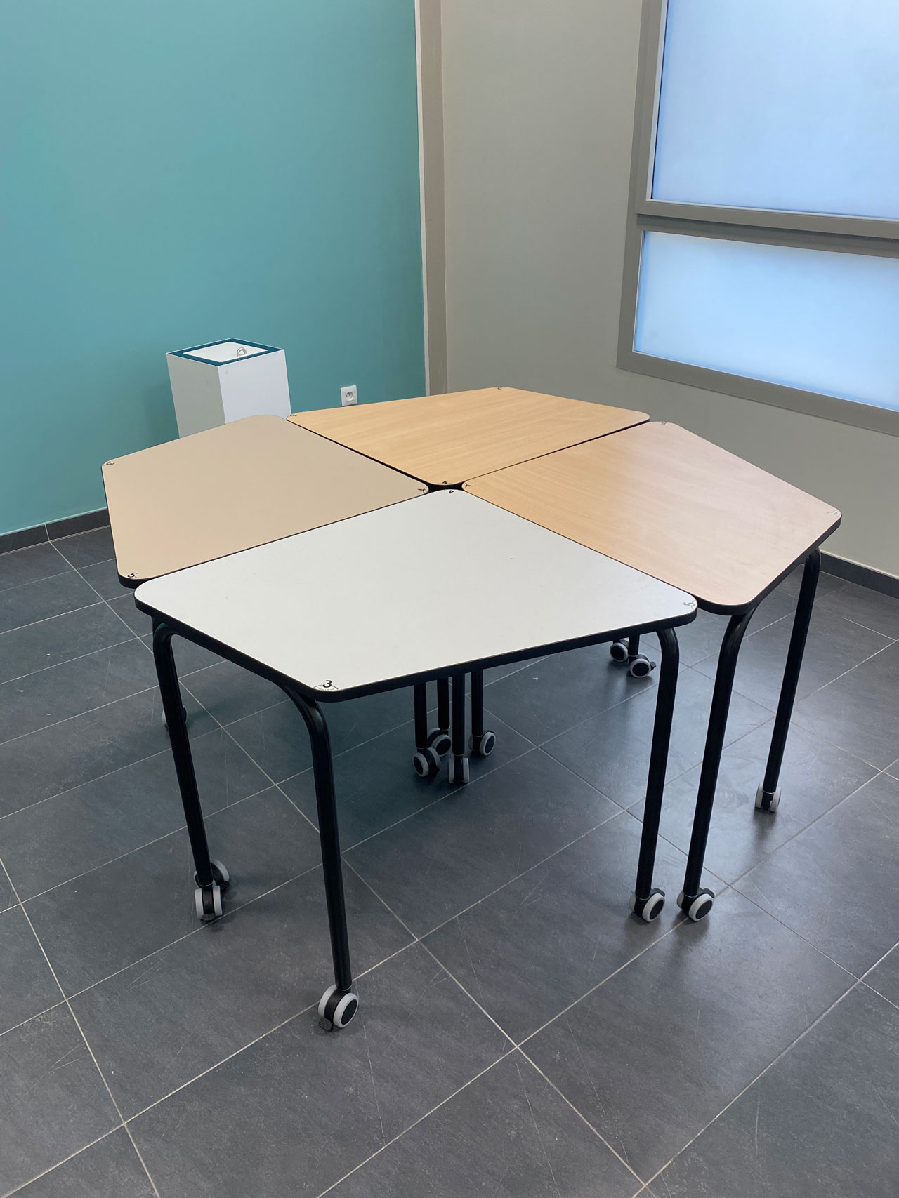 Espaces informels / Espaces de réunion / Espaces de formation - Ouvrir le diaporama