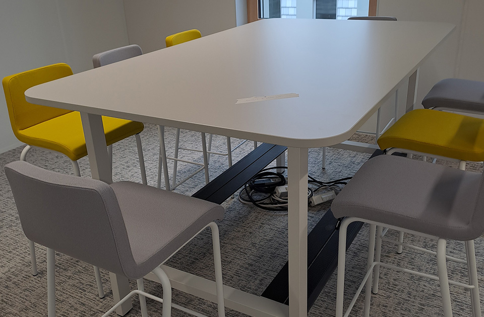 Espaces de travail / Espaces informels / Espaces de réunion - Ouvrir le diaporama