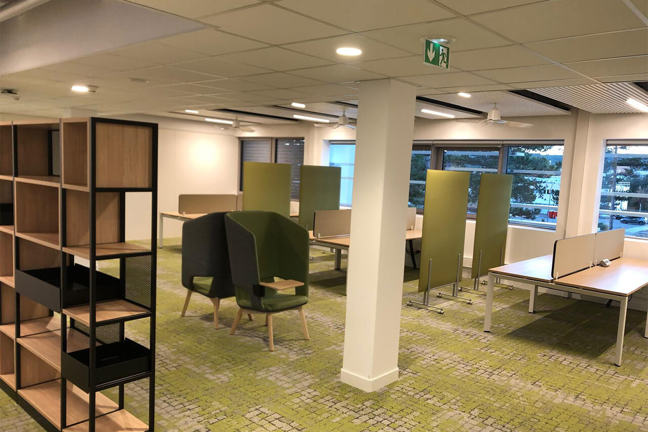 Espace d'accueil / Espace de travail / Espace de réunion / Espaces informels - Ouvrir le diaporama